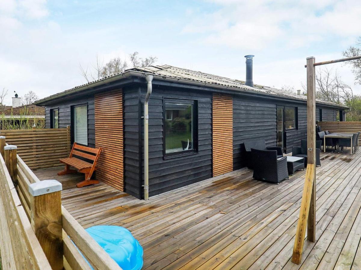 7 Person Holiday Home In Frederikshavn Bagian luar foto